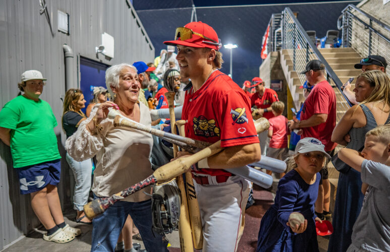 Crosscutters win seventh straight game, sweeping Mahoning Valley at Bowman Field